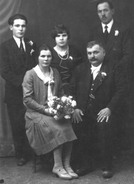 Poroka Frančiške Lenček in Ernesta Margona, Mežnarjevega  v Trnju 1930 – kopija